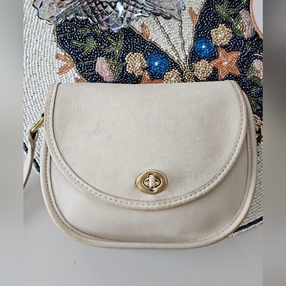 Vintage Coach Watson Crossbody Bag - Picture 2 of 16
